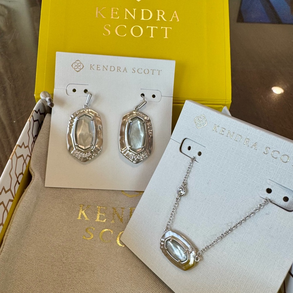Kendra Scott Silver Jewelry Set